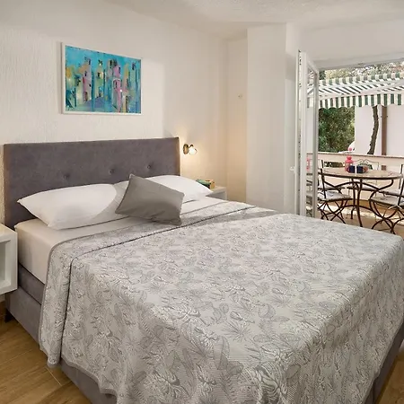 Apartmani Biserka Mandre Exteriér fotografie