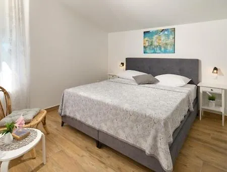 Apartmani Biserka Mandre Exteriér fotografie